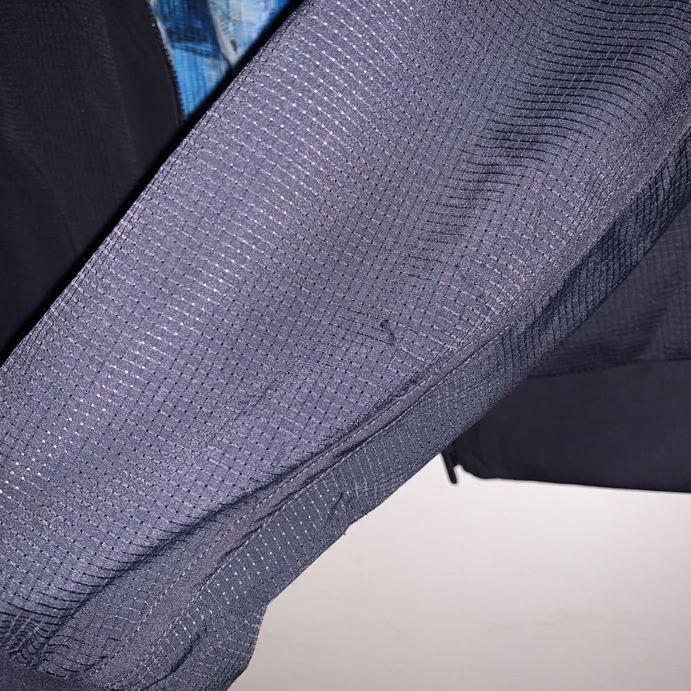 Lululemon jacket - Picture 3 of 3